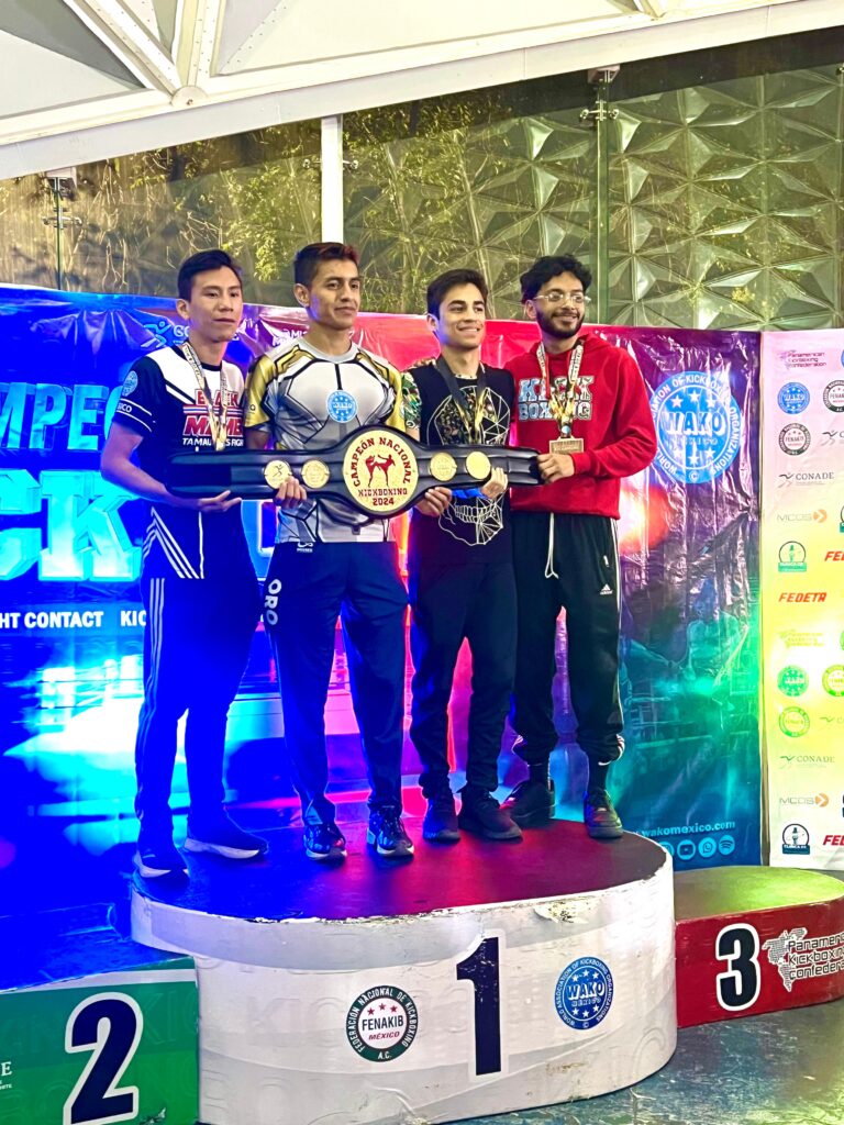 Atletas de Aguascalientes ganan 11 medallas en Campeonato Nacional de Kickboxing