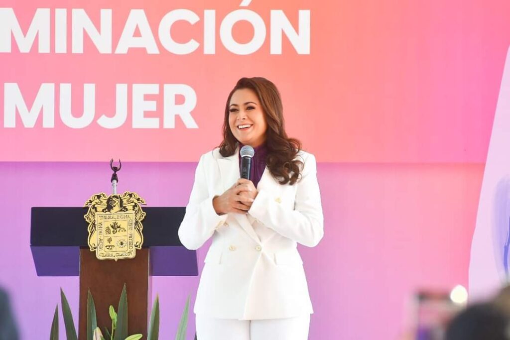 LLAMA TERE JIMÉNEZ A LAS MUJERES A MANTENERSE UNIDAS Y SEGUIR SIENDO LA FUERZA QUE MUEVE A AGUASCALIENTES