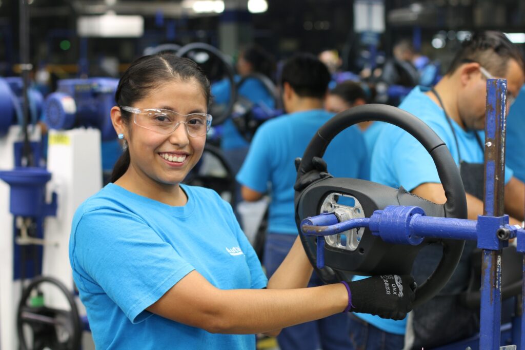 EMPRESA AUTOMOTRIZ OFERTARÁ 150 VACANTES DE EMPLEO ESTE MARTES EN LA NAVE 55 DEL FICOTRECE